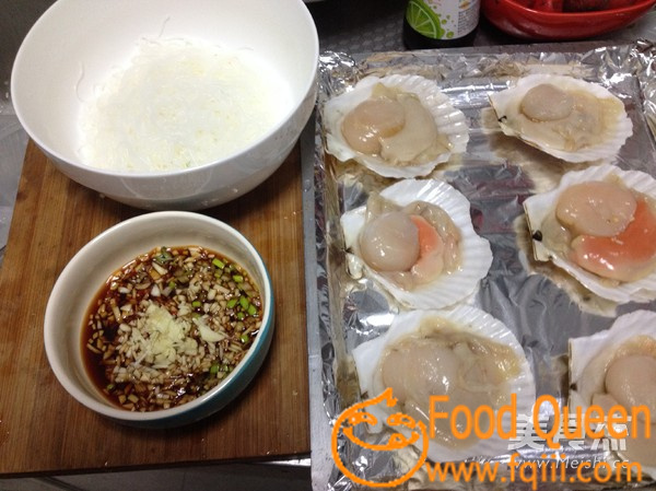 Lazy Kitchen: The practice of garlic vermicelli and scallops